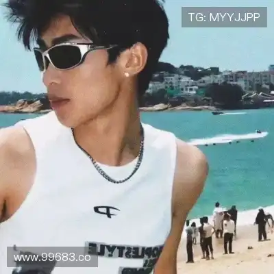 屈俪